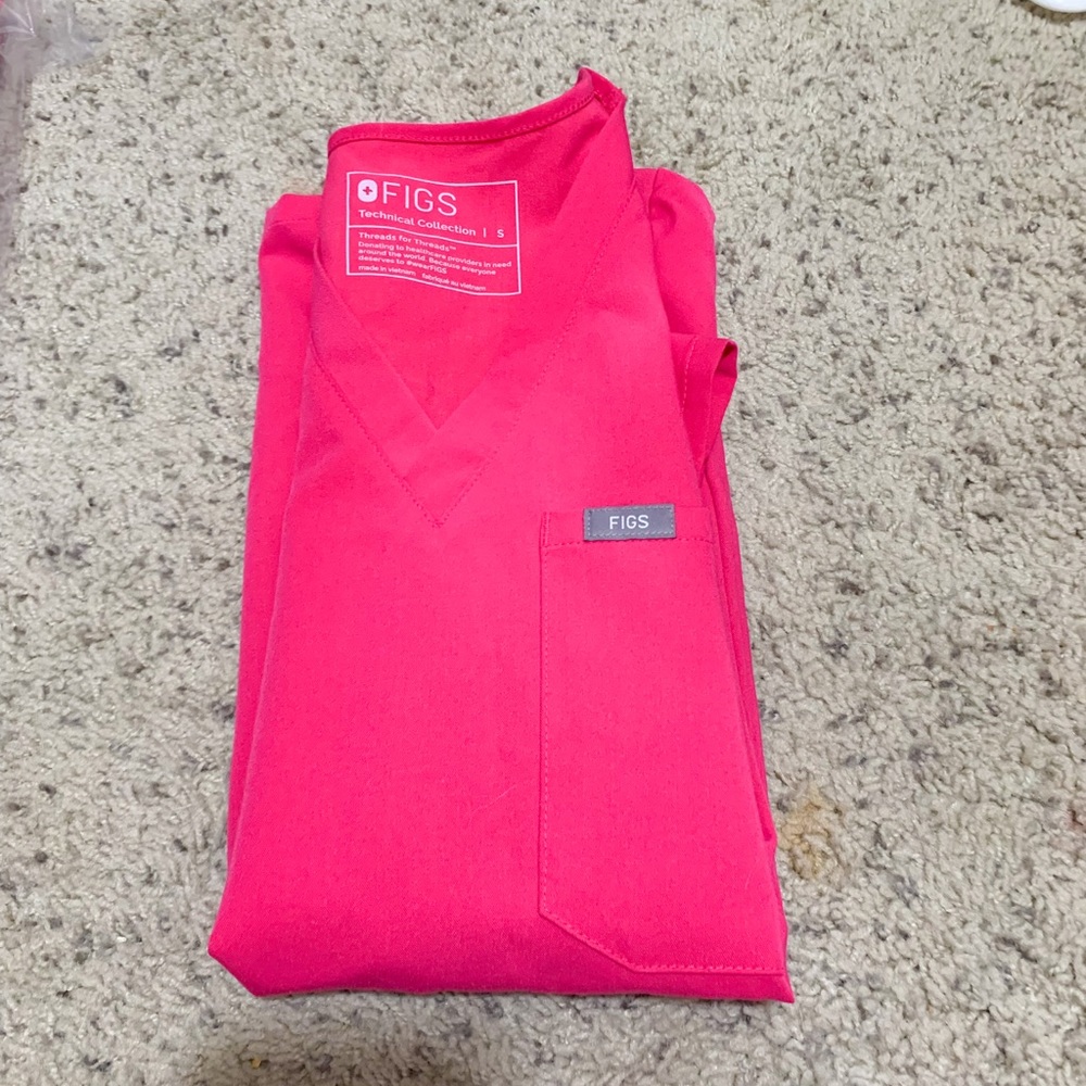 Figs Shocking Pink S Zamora Jogger and S Catarina